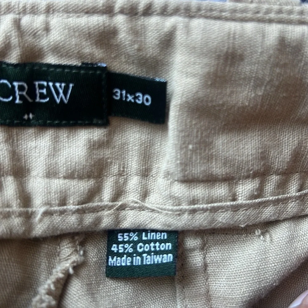 J. Crew Tan Chinos Classic Style, elegant and casual
